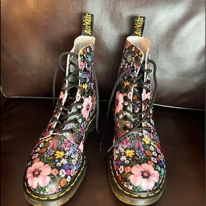 Doc Martens Pascal floral Mash up lace combat boot womens 7